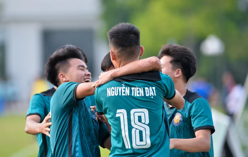 Thua trận thứ 3, Trẻ Đông Á Thanh Hóa xa dần tấm vé thăng hạng