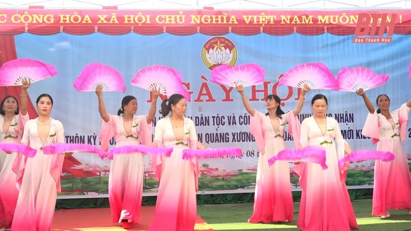 Phó Chủ tịch Thường trực HĐND tỉnh Lê Tiến Lam dự Ngày hội Đại đoàn kết toàn dân tộc tại khu dân cư thôn Kỳ Khôi