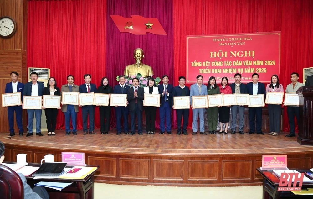 Thông suốt tư tưởng, tiếp tục làm việc, cống hiến cho công tác dân vận của Đảng ngày càng hiệu quả, rõ nét, có dấu ấn