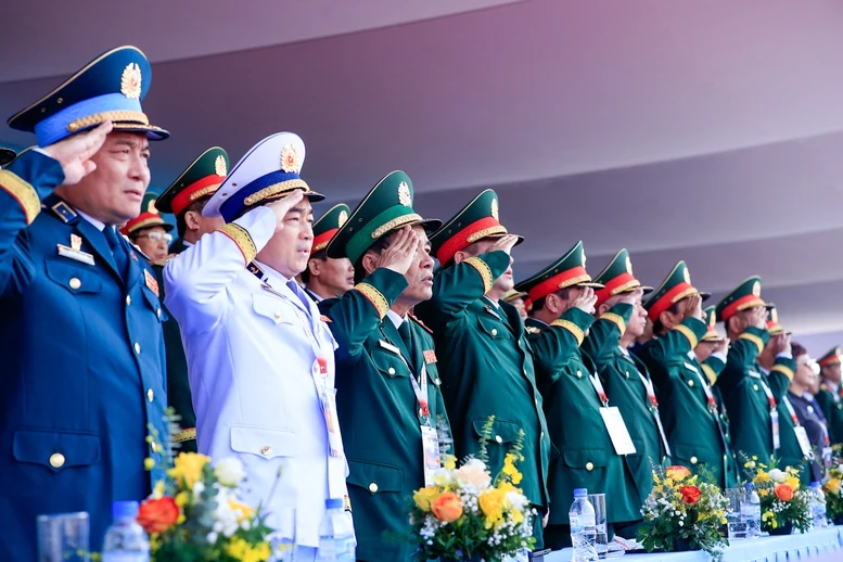 Những hình ảnh ấn tượng tại Triển lãm Quốc phòng Quốc tế Việt Nam 2024- Ảnh 2. Những hình ảnh ấn tượng tại Triển lãm Quốc phòng Quốc tế Việt Nam 2024