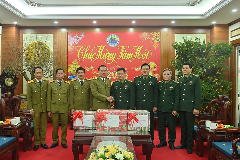 Ban Chỉ huy An ninh tỉnh Hủa Phăn (Lào) thăm, chúc Tết Bộ đội Biên phòng tỉnh Thanh Hóa