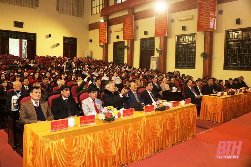 Hà Trung tọa đàm kỷ niệm 95 năm Ngày thành lập Đảng Cộng sản Việt Nam và phát động Tết trồng cây “Đời đời nhớ ơn Bác Hồ” Xuân Ất Tỵ 2025