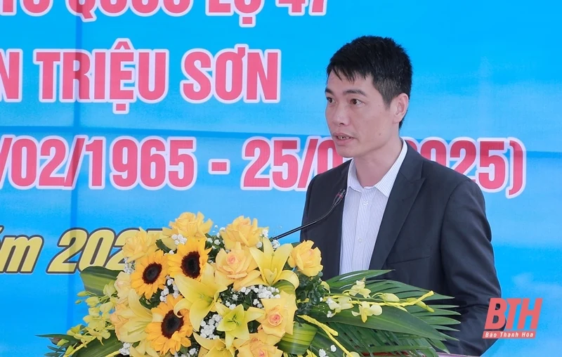 Huyện Triệu Sơn tổ chức khởi công và gắn biển các dự án phát triển giao thông