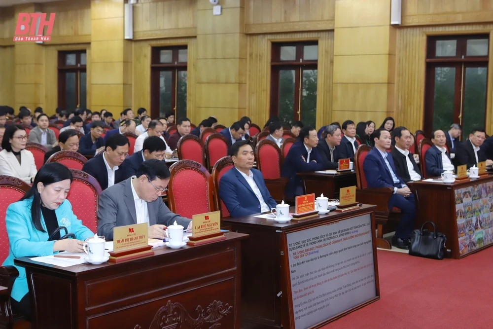 Học tập và làm theo tư tưởng, đạo đức, phong cách Hồ Chí Minh về đại đoàn kết toàn dân tộc; xây dựng Đảng và hệ thống chính trị trong sạch, vững mạnh