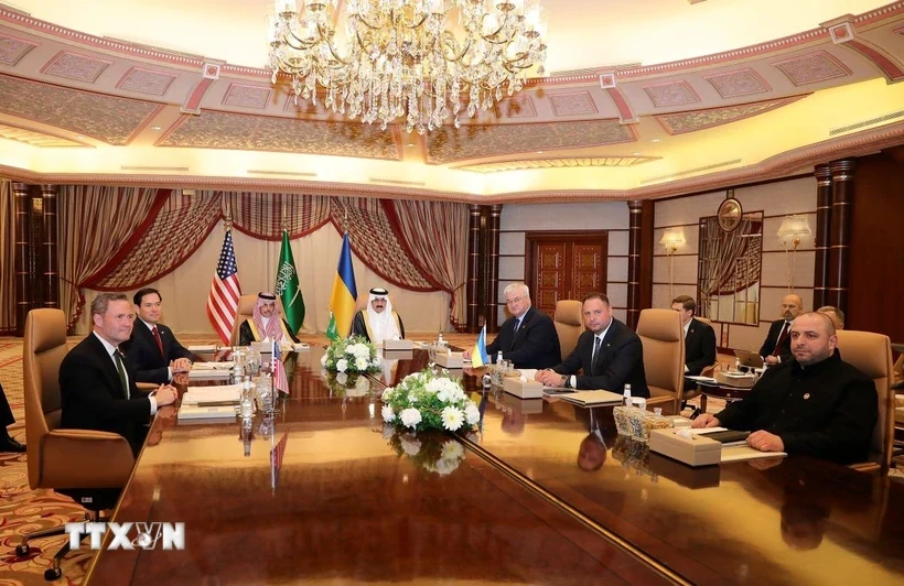 Ukraine sẵn sàng chấp nhận đề xuất ngừng bắn trong 30 ngày