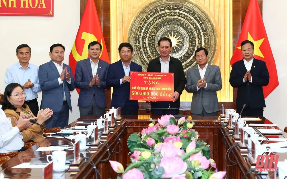 Đoàn công tác của Thường trực Tỉnh uỷ Quảng Nam thăm, làm việc tại tỉnh Thanh Hoá