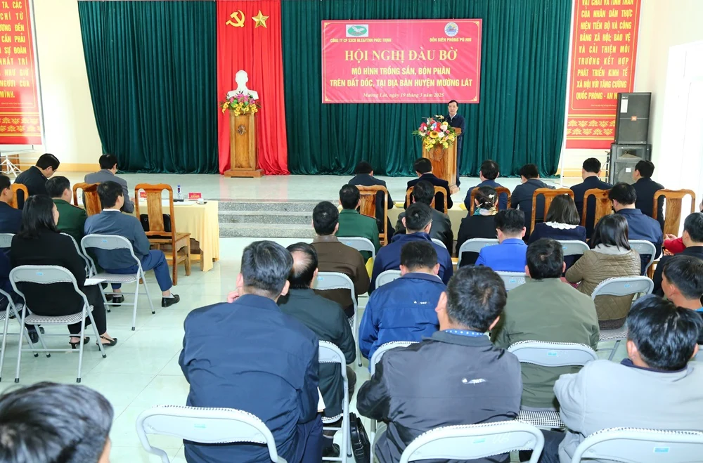 Phó Bí thư Thường trực Tỉnh ủy Lại Thế Nguyên làm việc tại huyện Mường Lát