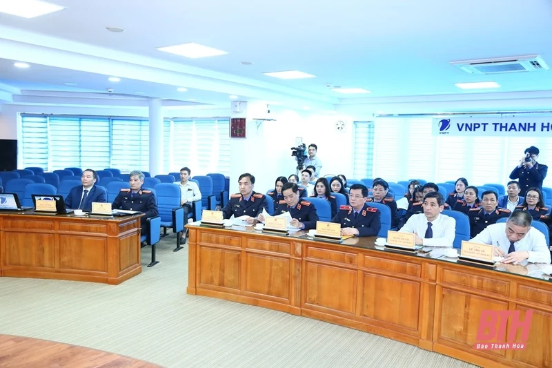 Ký kết thỏa thuận hợp tác ứng dụng công nghệ thông tin, thúc đẩy chuyển đổi số giai đoạn 2025-2030