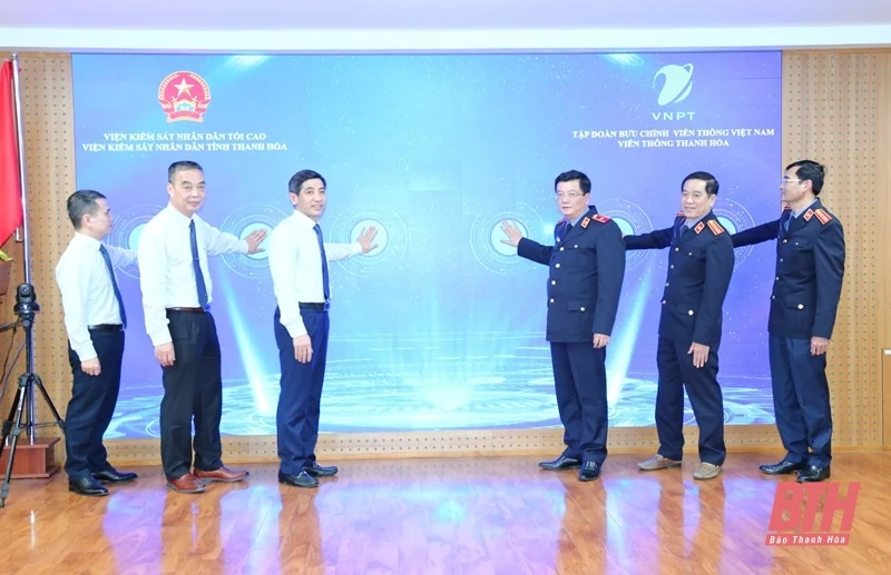 Ký kết thỏa thuận hợp tác ứng dụng công nghệ thông tin, thúc đẩy chuyển đổi số giai đoạn 2025-2030