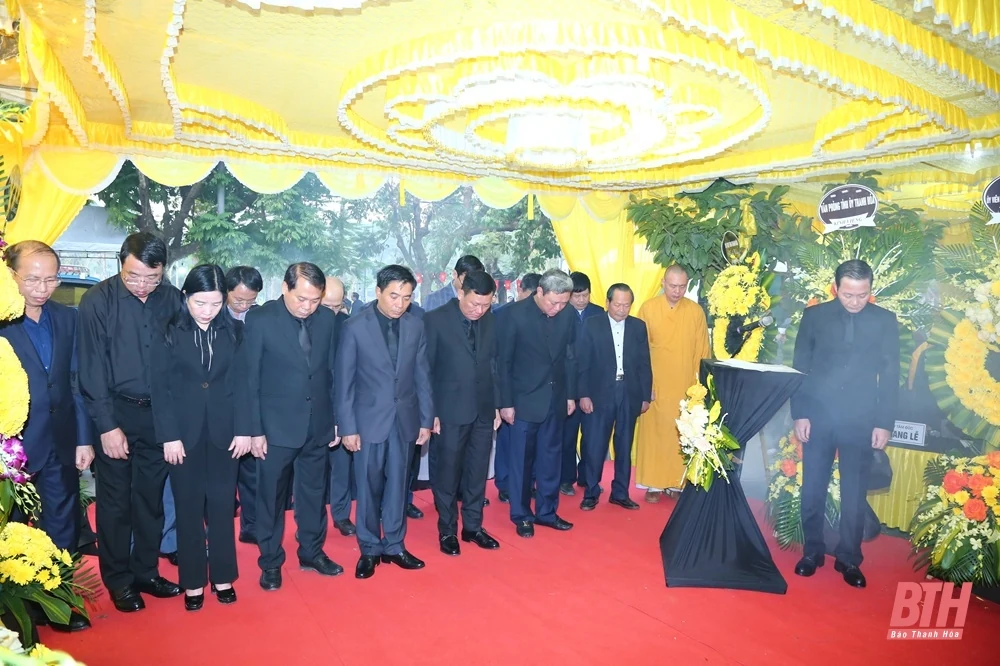 Truy điệu, tiễn đưa đồng chí Phạm Minh Đoan, nguyên Phó Bí thư Tỉnh ủy, nguyên Chủ tịch UBND tỉnh Thanh Hóa về nơi an nghỉ cuối cùng