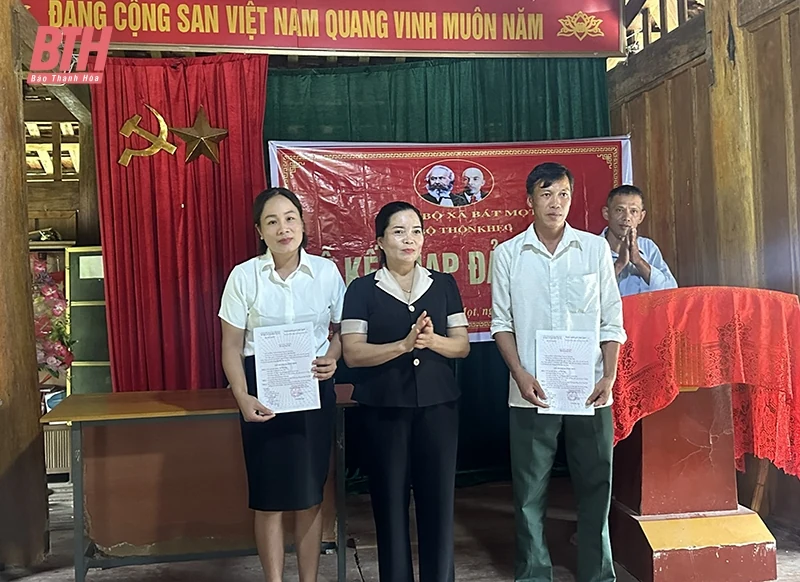 Tạo nguồn phát triển đảng viên vùng đồng bào dân tộc thiểu số