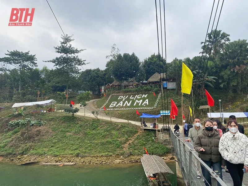 Bản nhỏ bình yên bên dòng sông Chu