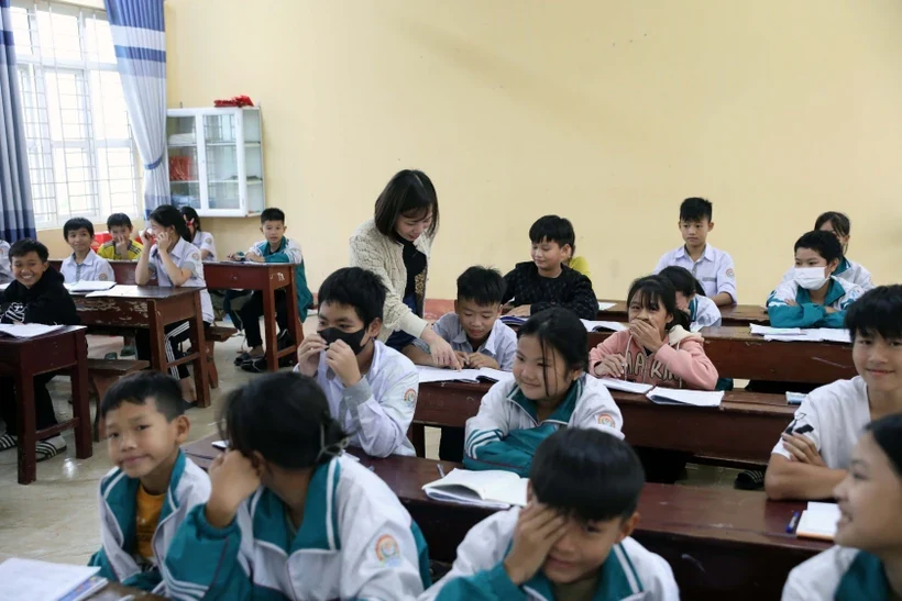 Dự kiến nâng mức hỗ trợ 50% đóng BHYT cho học sinh phổ thông