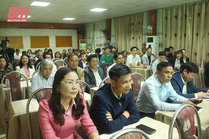 Tổng kết dự án “Tuyên truyền, vận động nông dân xử lý rác thải thân thiện với môi trường”