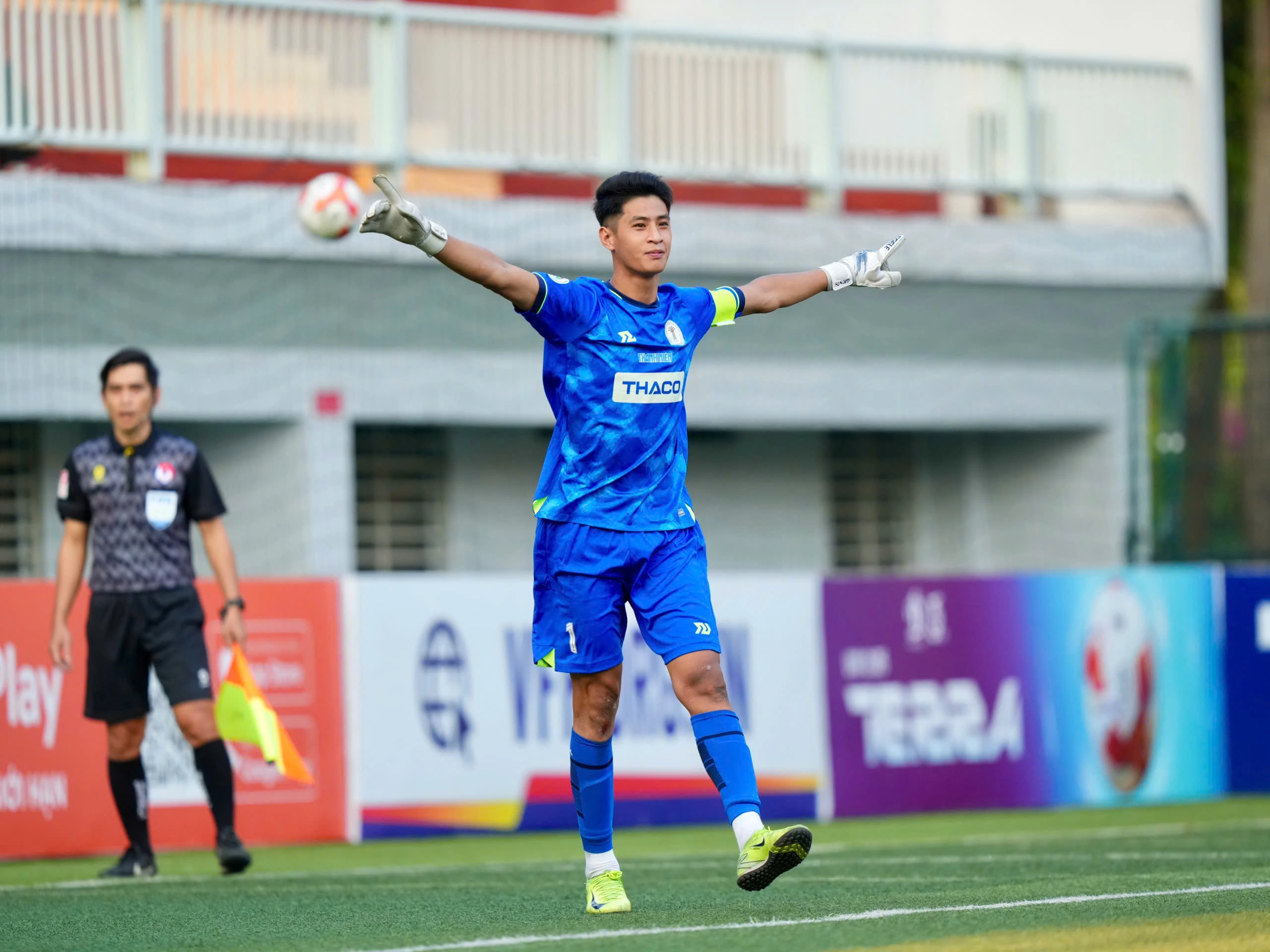 Đội bóng xứ Thanh vào chung kết giải sinh viên quốc tế nhờ công “người hùng” quen thuộc