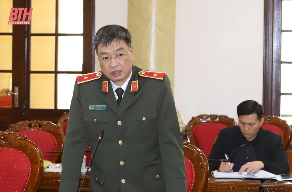 Kiên quyết không để lọt vào cấp ủy khóa mới cán bộ suy thoái, tham nhũng, lãng phí, tiêu cực