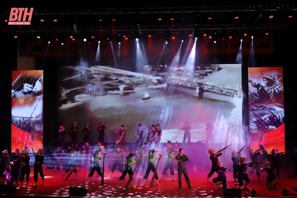 Tổng duyệt chương trình Kỷ niệm 60 năm Hàm Rồng chiến thắng