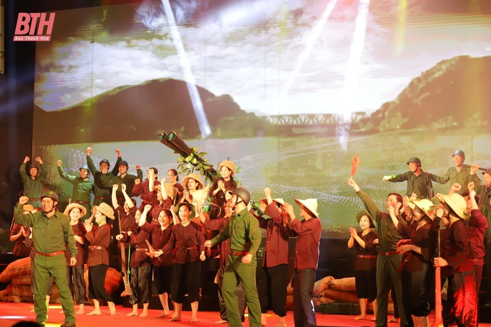 Tổng duyệt chương trình Kỷ niệm 60 năm Hàm Rồng chiến thắng