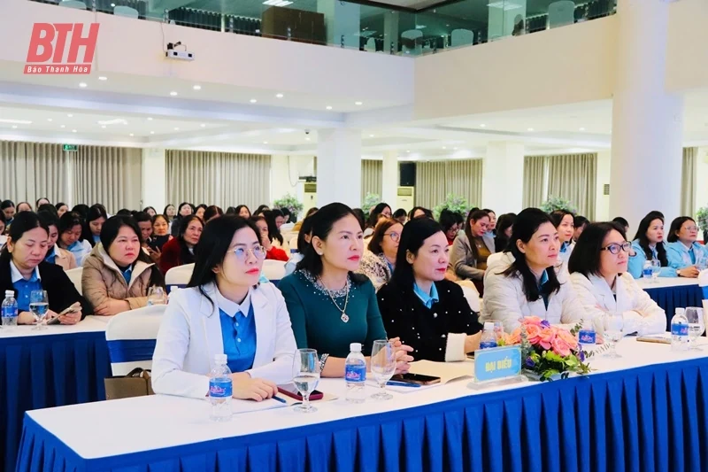 Sinh hoạt chính trị về triển khai thực hiện phong trào “Bình dân học vụ số”