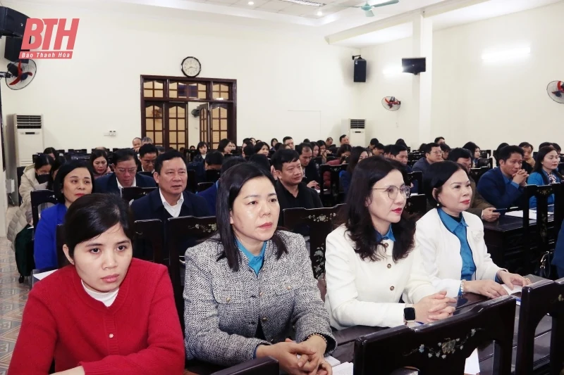 Triển khai phong trào “Bình dân học vụ số” trong các cấp công đoàn tỉnh Thanh Hóa