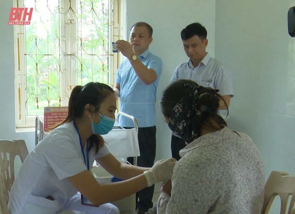 Thanh Hóa: Chiến dịch tiêm chủng vắc xin phòng chống dịch sởi đạt trên 92%