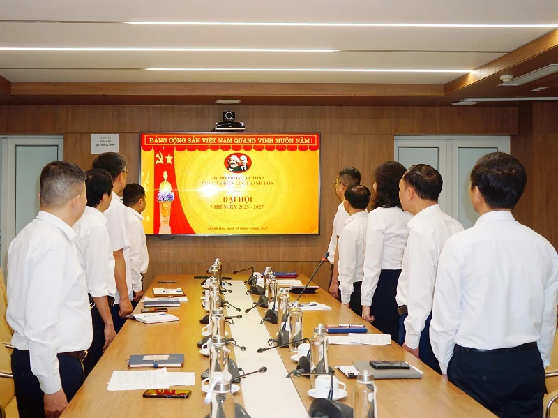 100% chi bộ trực thuộc Đảng bộ Công ty Điện lực Thanh Hóa hoàn thành tổ chức đại hội nhiệm kỳ 2025-2027