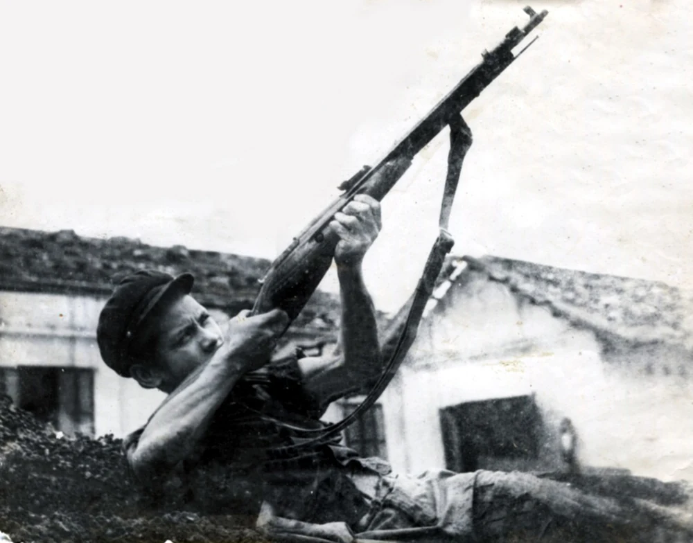 “Trái tim người thợ điện còn đập thì dòng điện không bao giờ tắt”