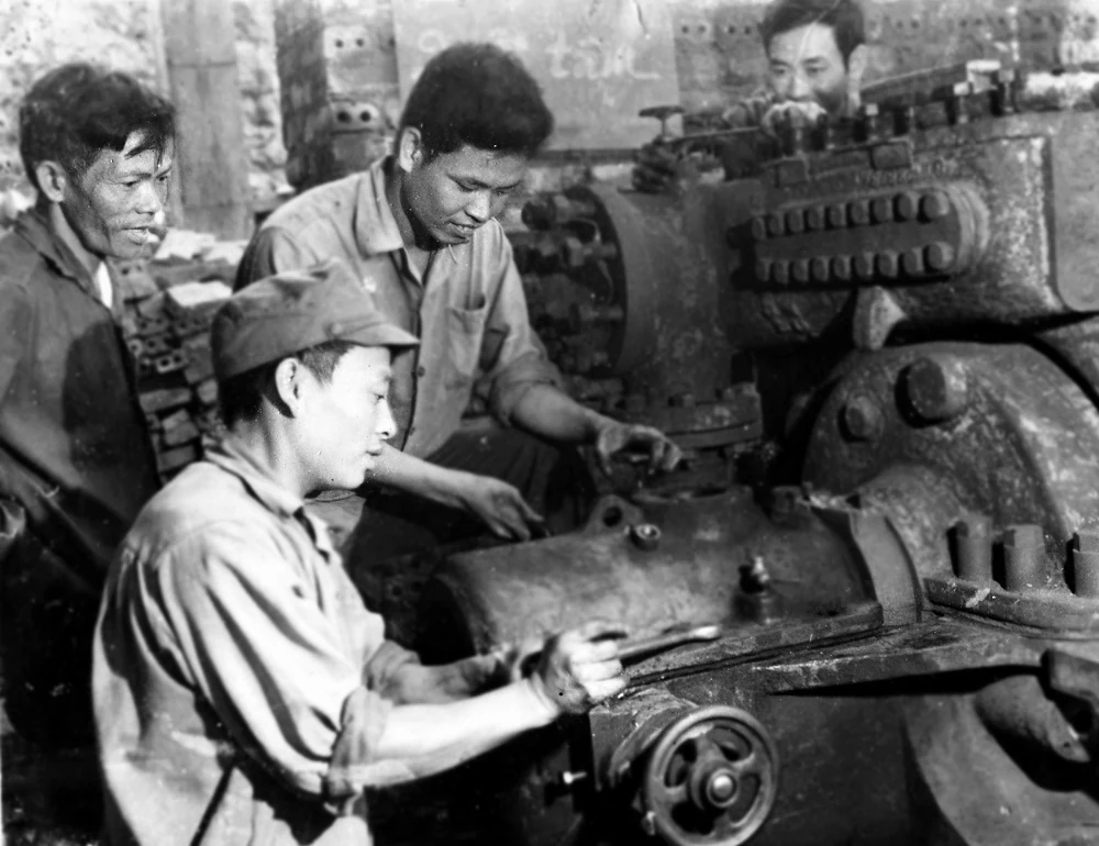 “Trái tim người thợ điện còn đập thì dòng điện không bao giờ tắt”