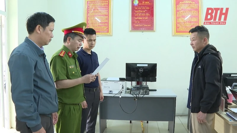 Khởi tố bị can đối với 2 đối tượng khai thác cát trái phép