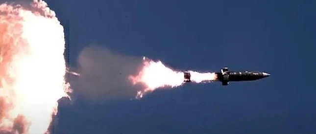 Đạn pháo đắt tiền của Mỹ bất lực trước sự gây nhiễu của Nga