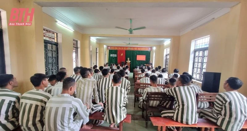 Tư vấn pháp luật, hỗ trợ pháp lý cho phạm nhân