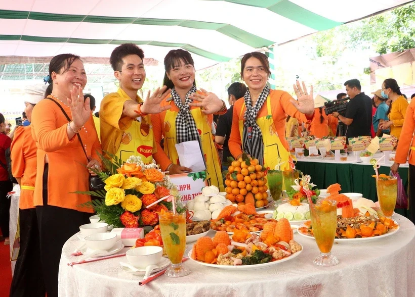 Xác lập kỷ lục Việt Nam với 135 món ẩm thực có nguyên liệu từ trái thanh trà