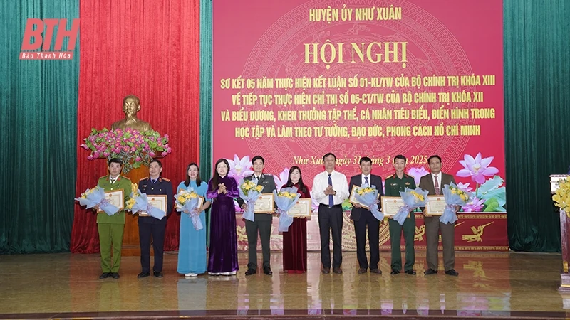 Như Xuân đề cao trách nhiệm nêu gương