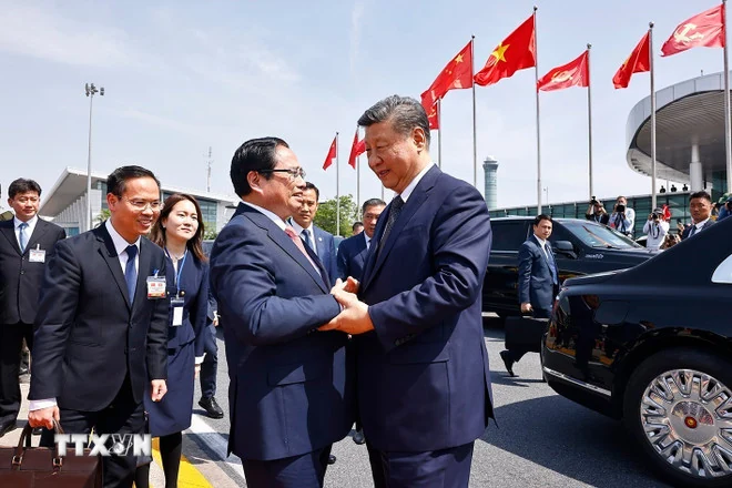 Thủ tướng Phạm Minh Chính ra sân bay tiễn Tổng Bí thư, Chủ tịch nước Trung Quốc Tập Cận Bình