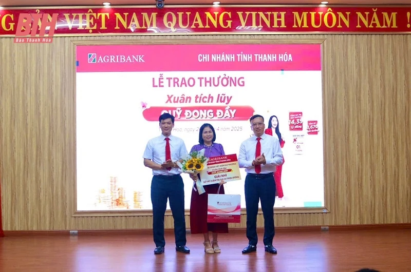 Agribank Thanh Hóa trao thưởng chương trình “Xuân tích lũy - Quỹ đong đầy”