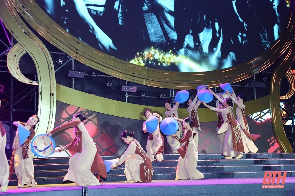 Tỏa sáng bầu trời phố biển Sầm Sơn