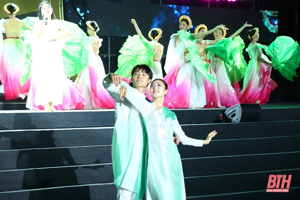 Tỏa sáng bầu trời phố biển Sầm Sơn