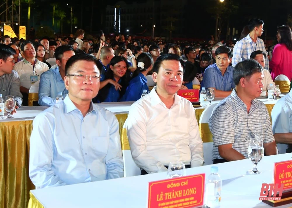 Tỏa sáng bầu trời phố biển Sầm Sơn