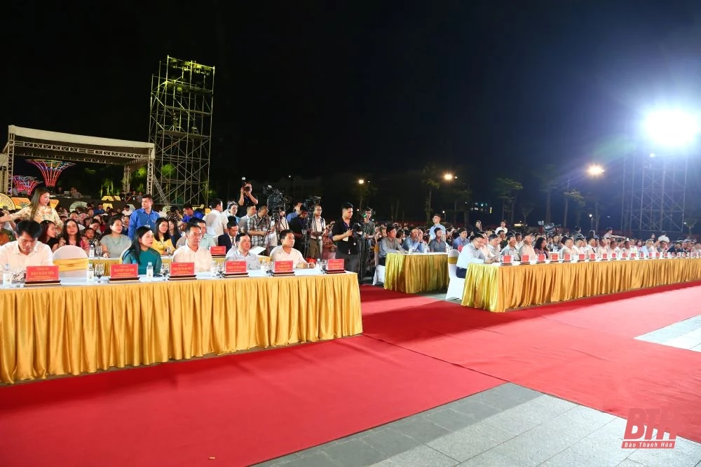 Tỏa sáng bầu trời phố biển Sầm Sơn