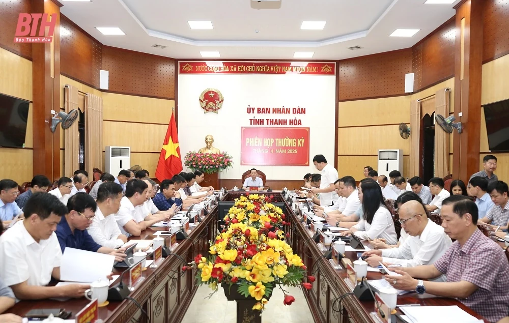 Thảo luận và quyết định các nhiệm vụ trọng tâm phát triển kinh tế - xã hội tháng 5/2025