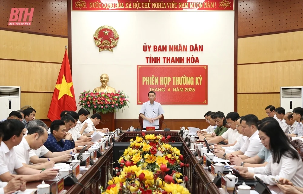 Thảo luận và quyết định các nhiệm vụ trọng tâm phát triển kinh tế - xã hội tháng 5/2025