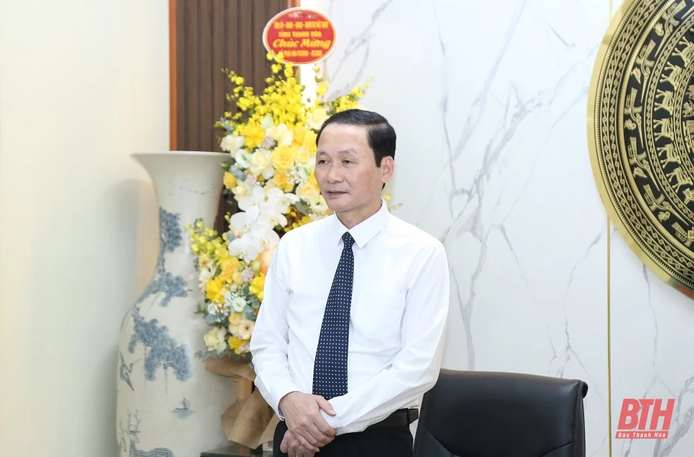 Chủ tịch UBND tỉnh Đỗ Minh Tuấn thăm, chúc mừng Ban Trị sự GHPG tỉnh Thanh Hóa và các chức sắc, tăng, ni, phật tử nhân lễ Phật đản