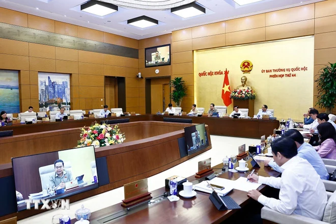 Quyết liệt chống lãng phí, nắm bắt cơ hội phát triển kinh tế - xã hội