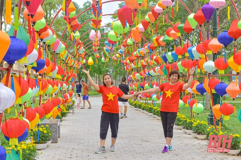 Người dân háo hức tham gia “Tuần văn hóa Thành phố Thanh Hóa – Thành phố Hội An” năm 2025