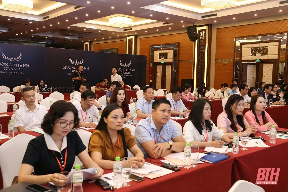 Xây dựng nền hành chính công hiệu năng, hiệu lực, hiệu quả: Kinh nghiệm của Việt Nam, Lào, Australia