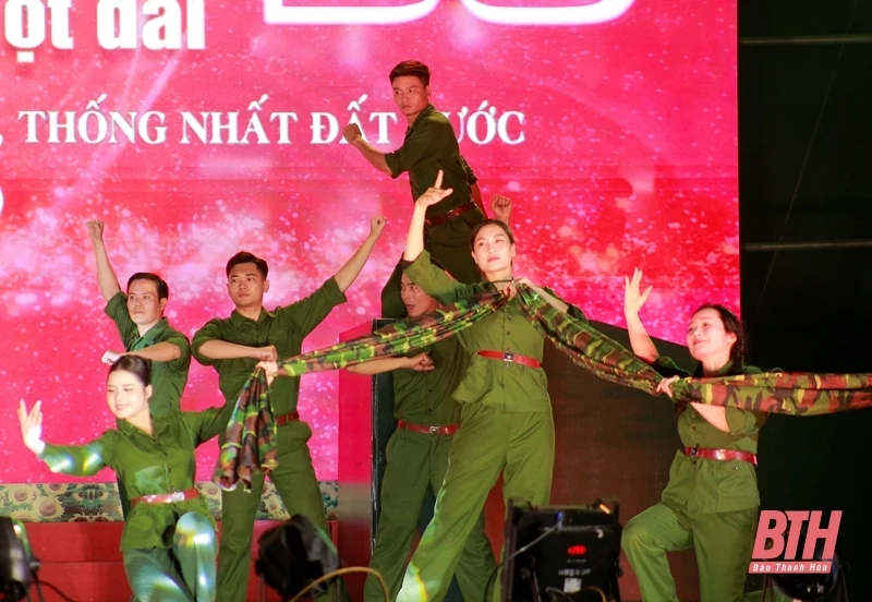 Thanh Hoá tự hào cùng non sông liền một dải