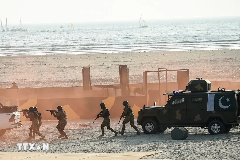 Quân đội Pakistan thiếu đạn dược nghiêm trọng, chỉ đủ duy trì 96 giờ chiến đấu