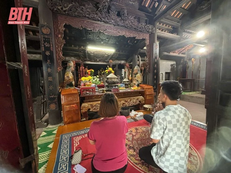 Du khách ấn tượng khi về miền du lịch tâm linh xứ Thanh