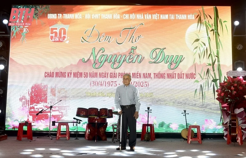 Đêm thơ Nguyễn Duy