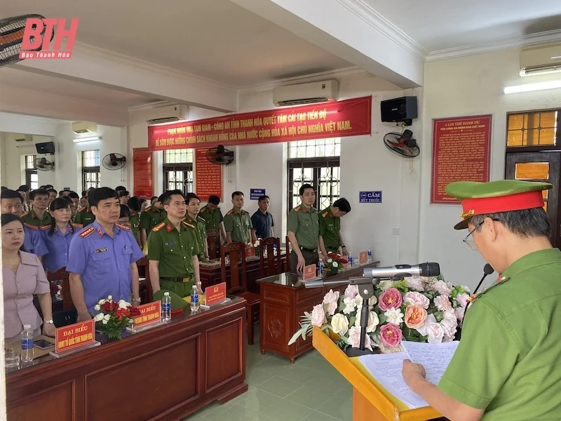 Trại tạm giam công bố quyết định đặc xá của Chủ tịch nước cho 44 phạm nhân